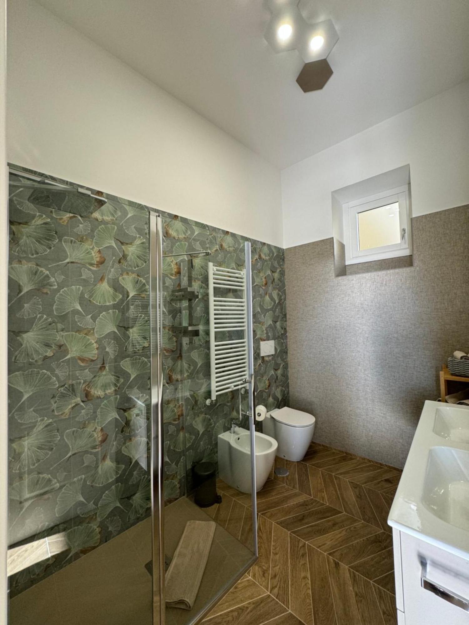 Alocasia Luxury Stay 萨莱诺 外观 照片